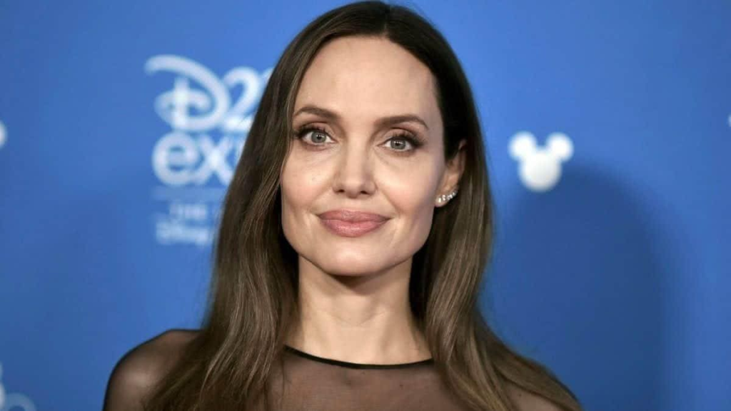 ANGELINA JOLIE VAI ESTRELAR ANXIOUS PEOPLE