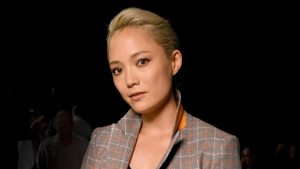 POM KLEMENTIEFF SE UNE A BEEKEEPER 2