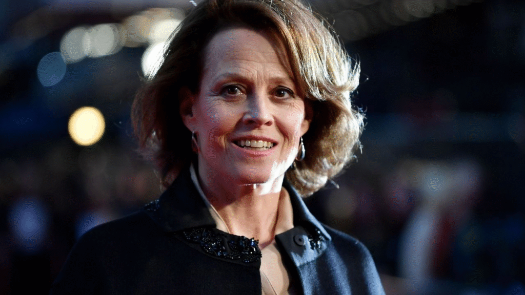 SIGOURNEY WEAVER NEGOCIA PARA TOMB RAIDER